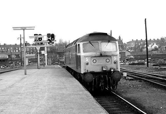 Class 47 York station 1984