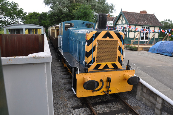 03079 at the station
